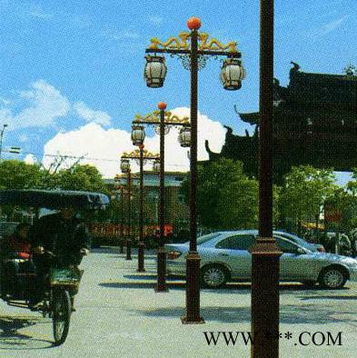 李偉單臂燈，太陽能路燈**