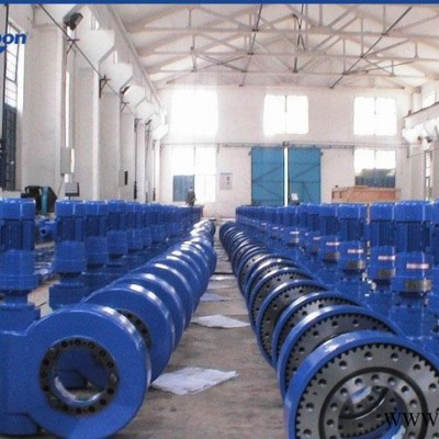 新能源發電：光熱發電，蝶式發電，塔式發電專用回轉驅跟蹤系統