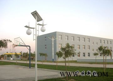 供應(yīng)北京3.5米太陽(yáng)能庭院燈， 廠家，