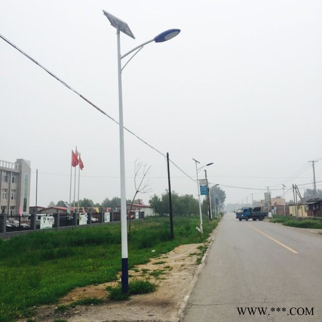 啟宏照明太陽能路燈TYN-002 6米鋰電池太陽能路燈