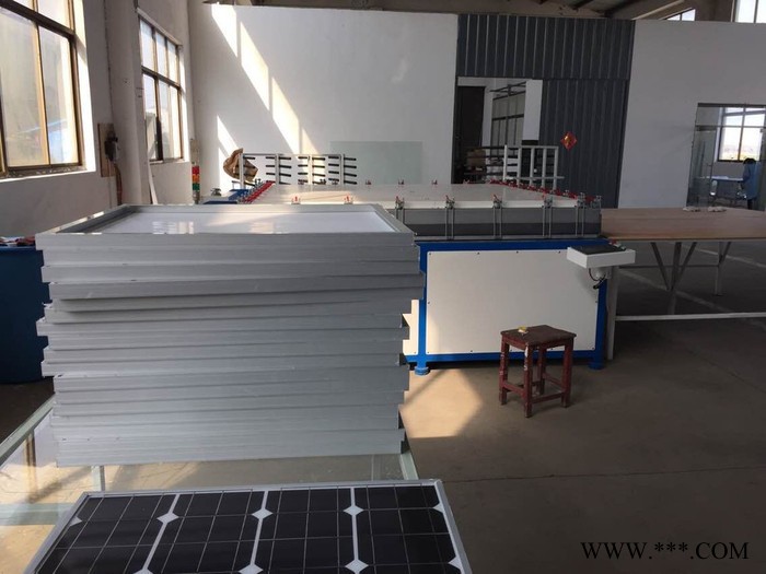 太陽能生產廠家，太陽能一體化路燈，揚州富能品牌18V30W太陽能電池板