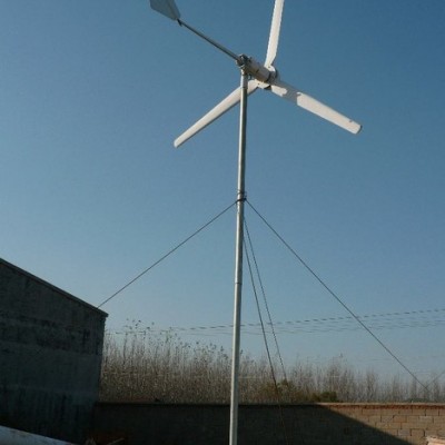 供應(yīng)2KW小型家用風(fēng)力發(fā)電機(jī)