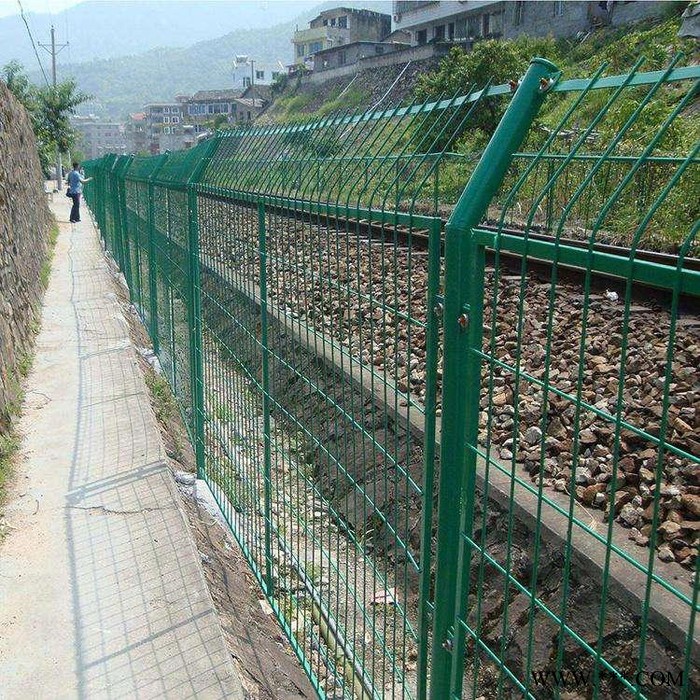 供應光伏發電圍欄網果園圍欄質量可靠