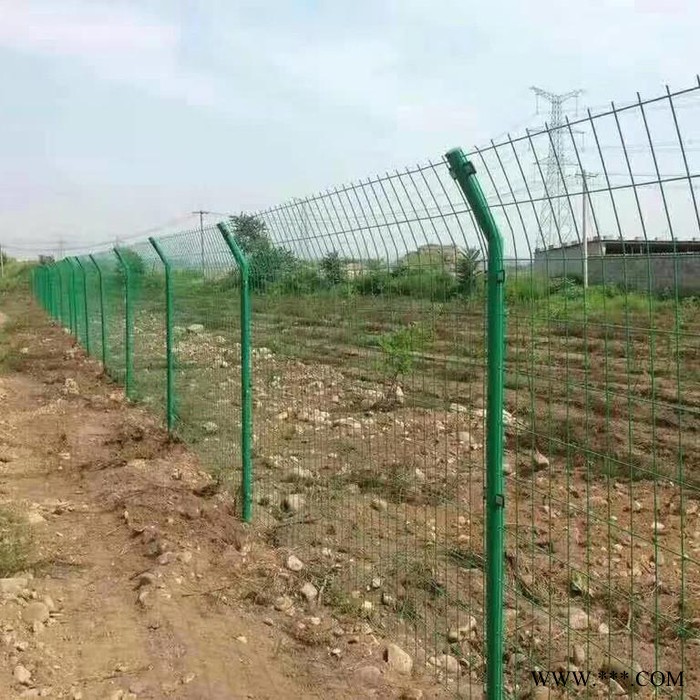 超霖網欄現貨源頭廠家 水庫護欄網監獄護欄網道路護欄網圍墻護欄光伏圍欄