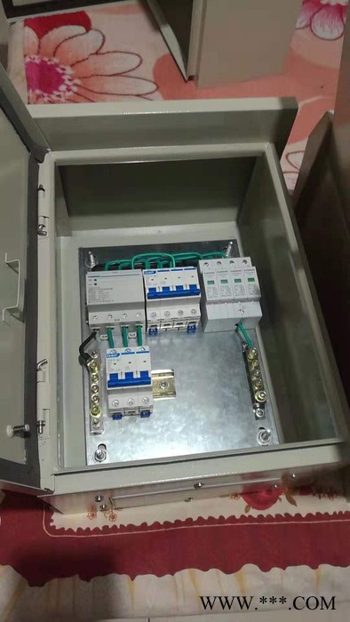 光伏并網箱防雷5kw-10kw光伏**過欠壓浪涌防雷并網箱