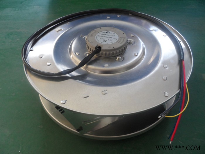 太陽(yáng)能熱水器專用風(fēng)機(jī)