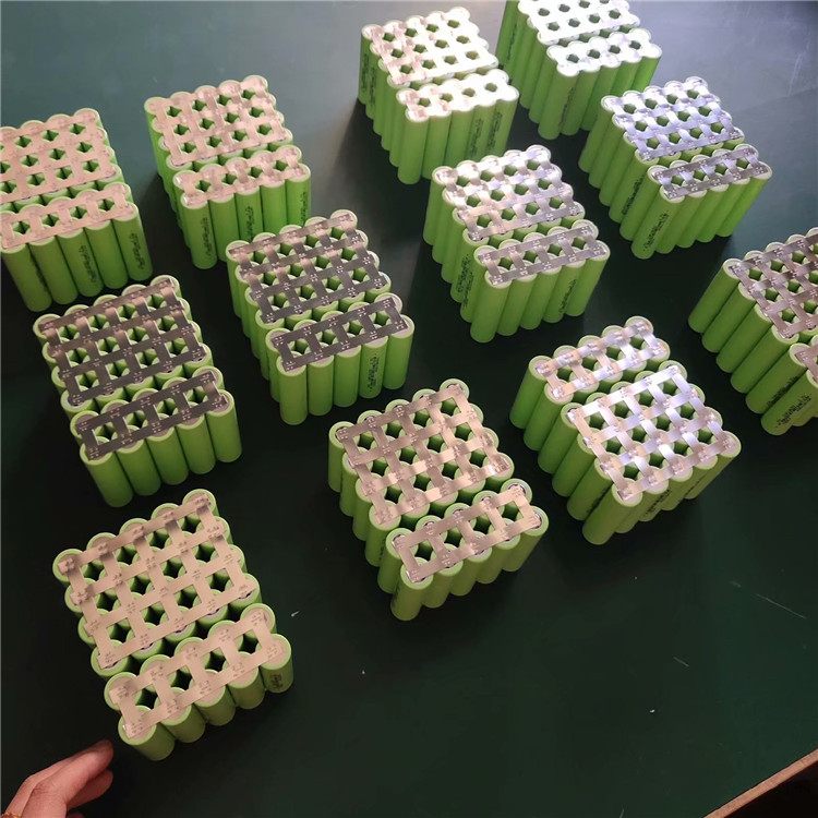 大量供應鋰電池太陽能路燈 廠家現(xiàn)貨 太陽能路燈鋰電池 英光