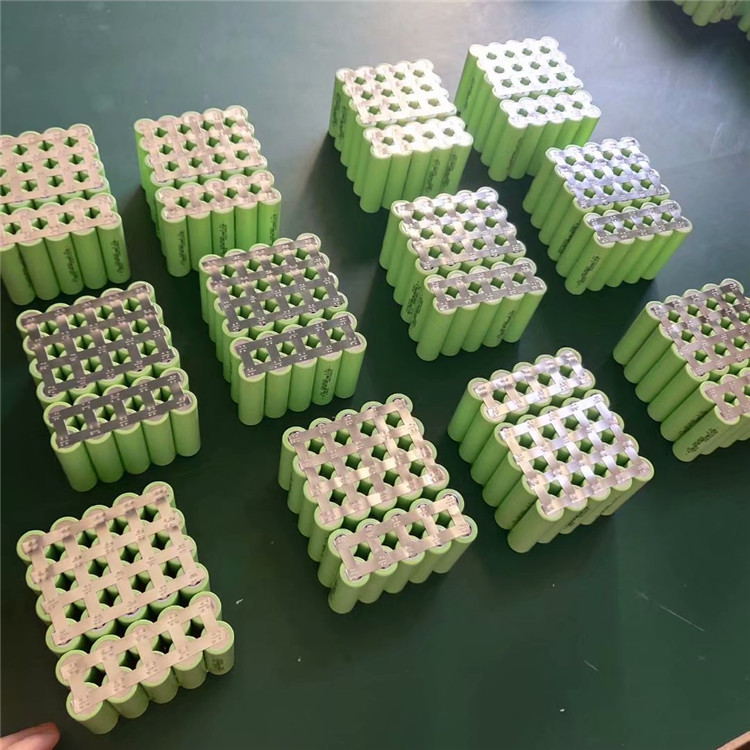 大量供應鋰電池太陽能路燈 廠家現(xiàn)貨 太陽能路燈鋰電池 英光