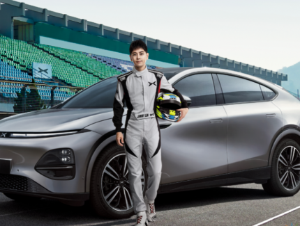 特斯拉車禍后，林志穎為小鵬G6“代言”