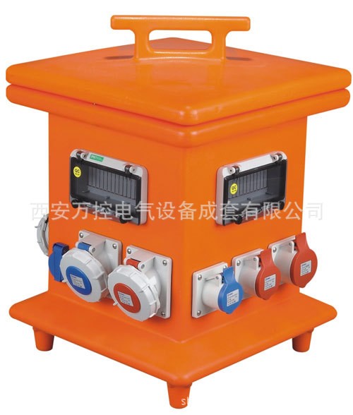 舞臺專用電源箱、專業(yè)燈光配電箱，插座箱、工業(yè)插頭、插座。